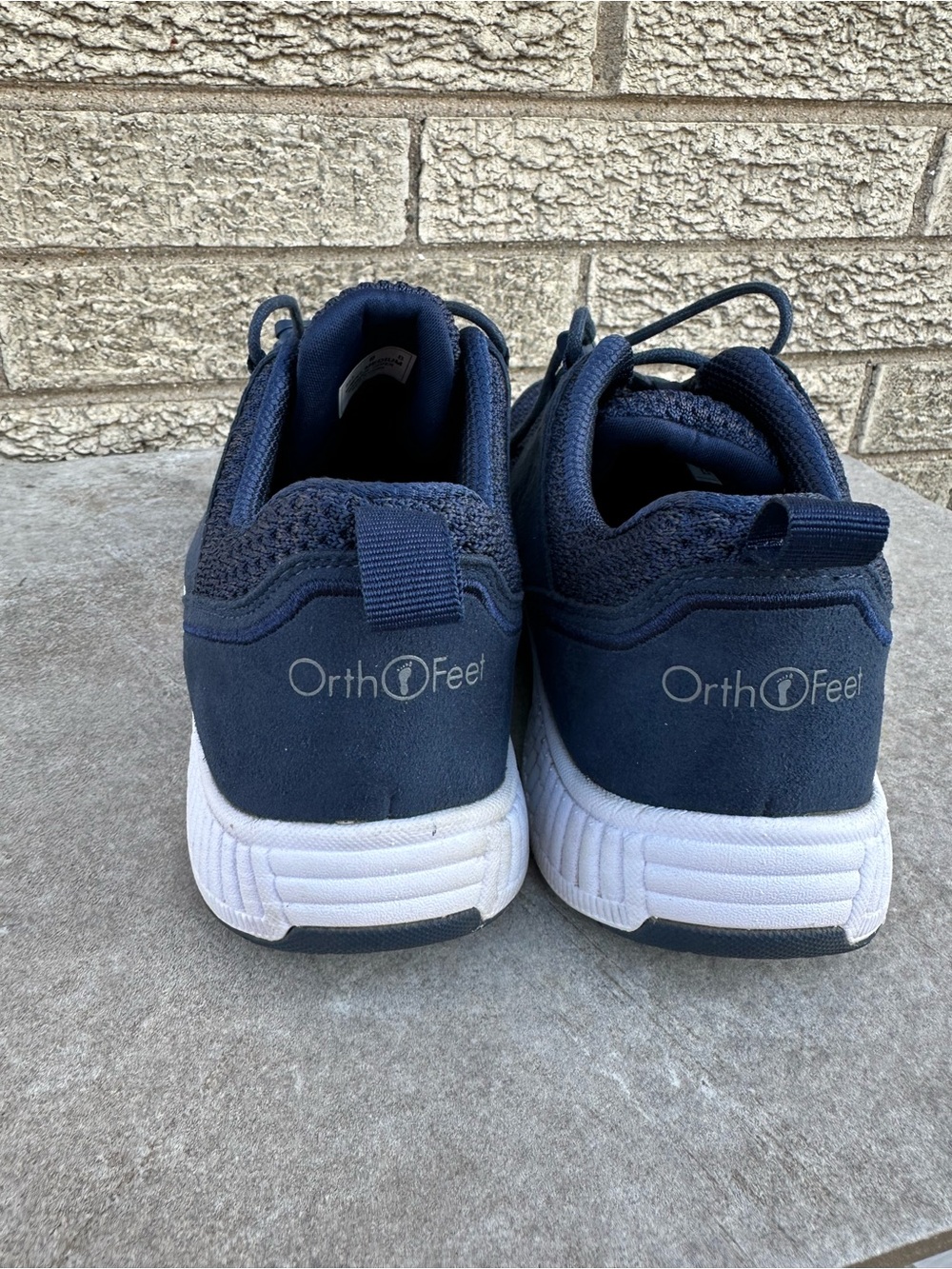 Orthofeet Francis No-Tie navy sneakers size 9B - Picture 4 of 6